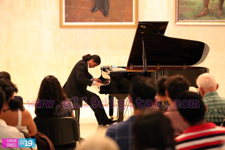 Nicaragua y México se exhiben en concierto de piano en el Teatro Nacional Rubén Darío